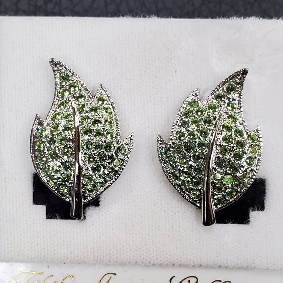 FAC Silvertone Green Peridot Colour Rhinestone Leaf Clip on Earrings - Picture 1 of 10